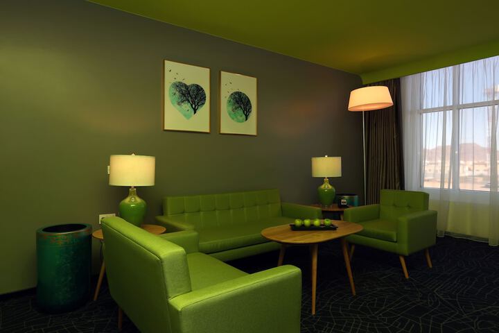 Room 28 of 78