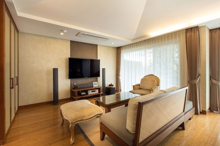 Room 8 of 59