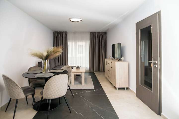 Room 45 of 132