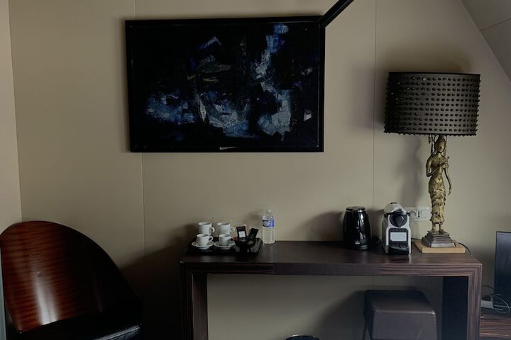 Room 41 of 221