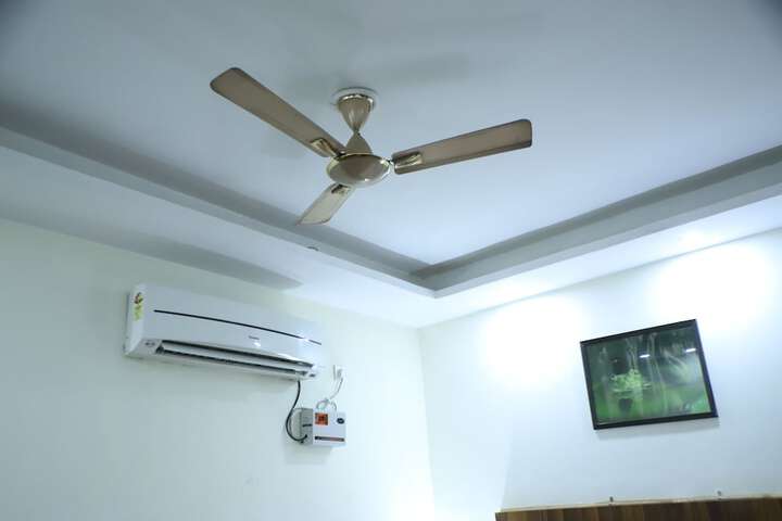Room 58 of 178