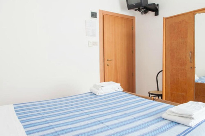 Room 20 of 57