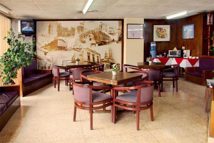 Entrance & Lobby