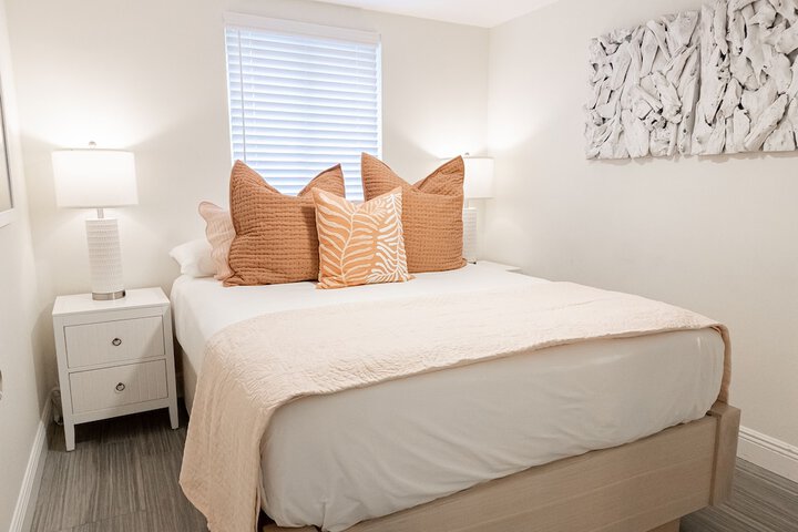 Room 3 of 39