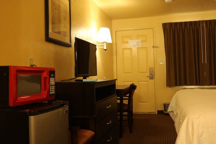 1 King Bed Mobility Accessible (6 of 20)