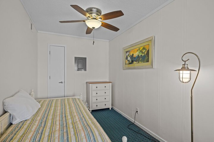 Room 10 of 44