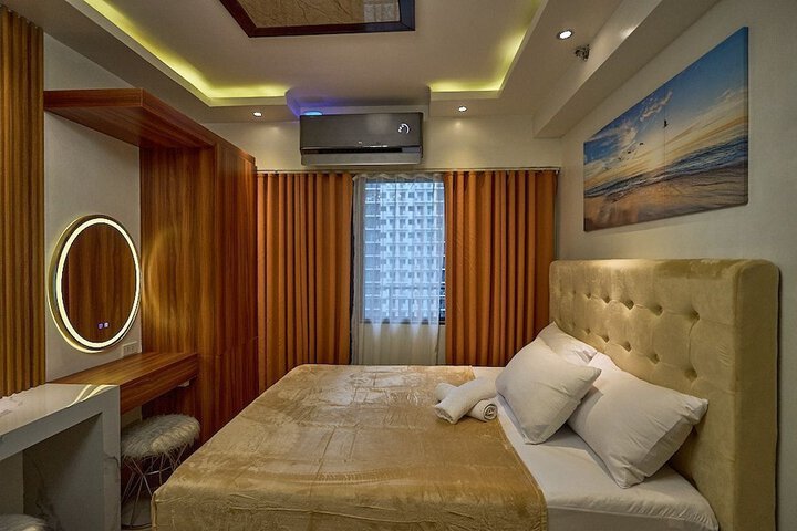 Room 3 of 25
