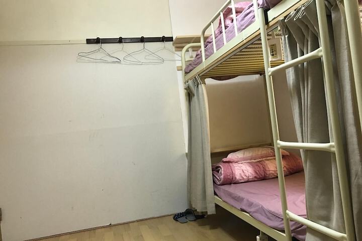 Room 20 of 52