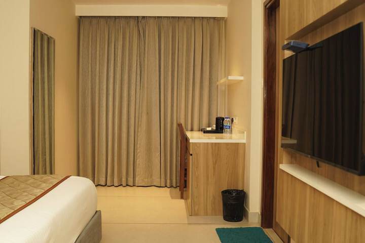 Room 14 of 68
