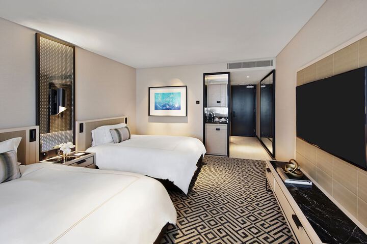 Room 22 of 50