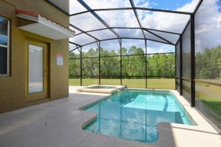 Pool 15 of 21
