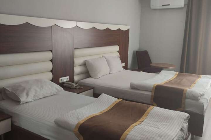 Room 12 of 53