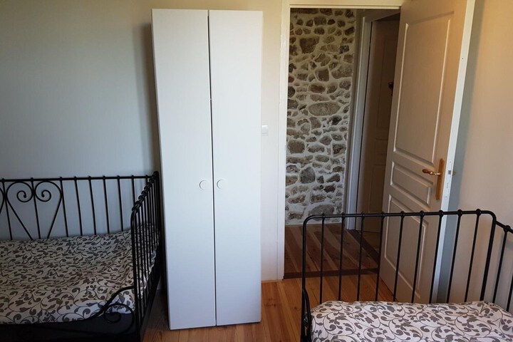 Room 13 of 61