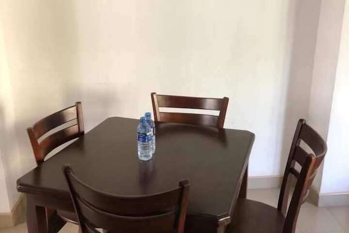 Dining 9 of 14