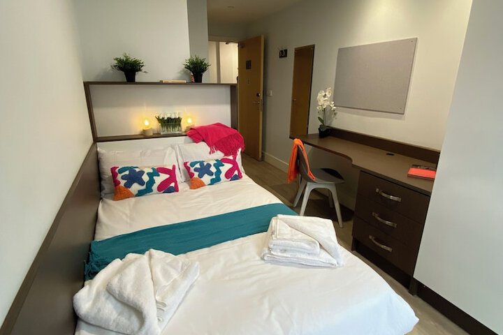 Room 25 of 51