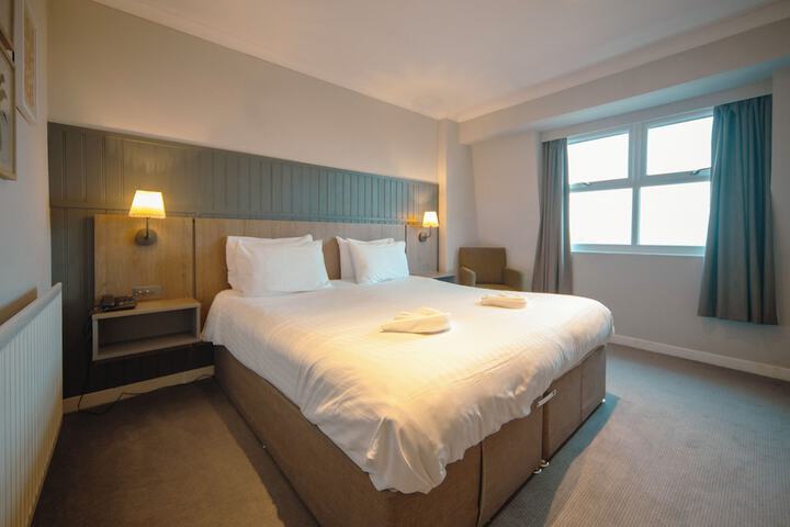 Room 30 of 67