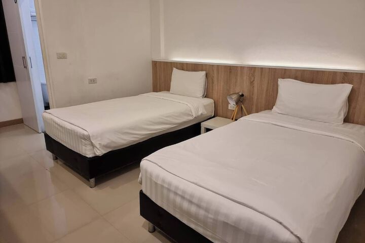Room 19 of 44