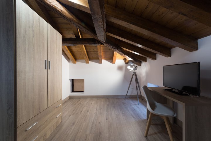 Room 26 of 50