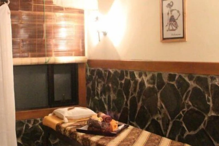 Room 14 of 30