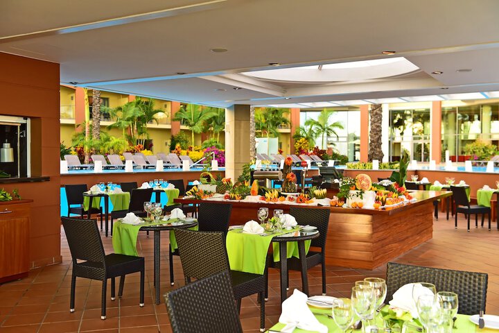 Dining 210 of 250