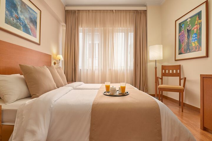 Room 19 of 52