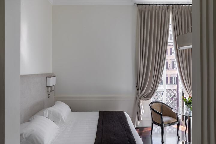 Room 75 of 380