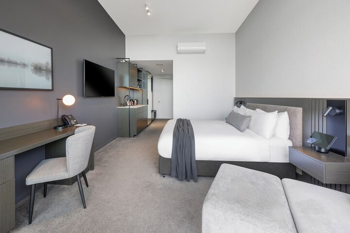 Room 14 of 50