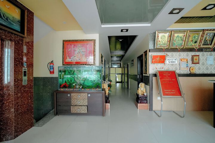 Hotel Interior 4 of 43
