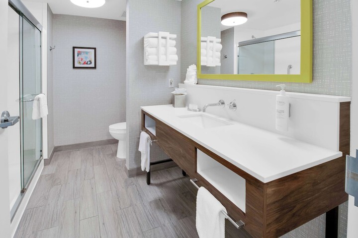 Bathroom shower