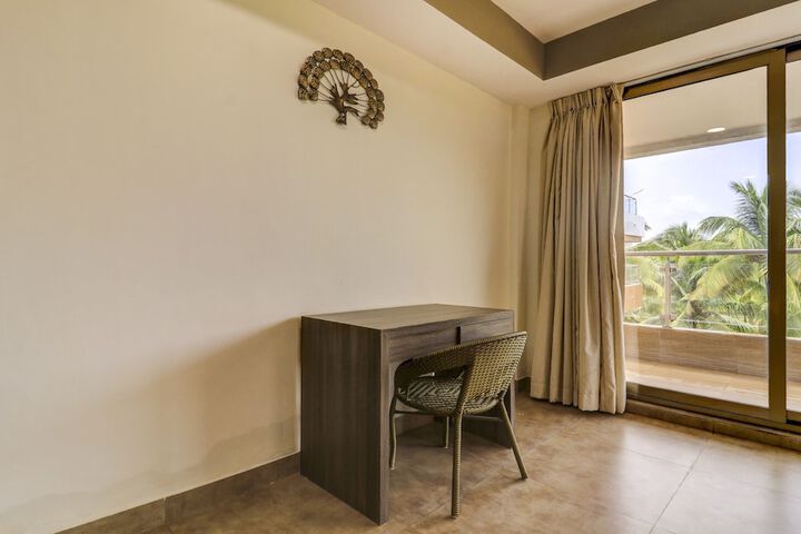 Room 27 of 35