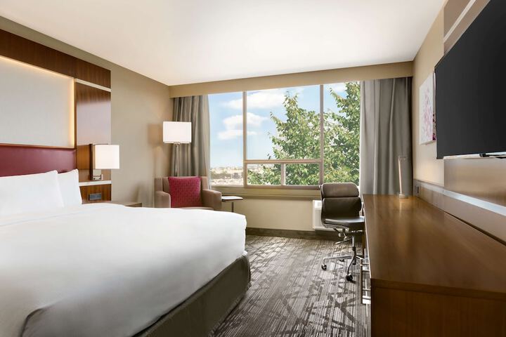 Room 10 of 40