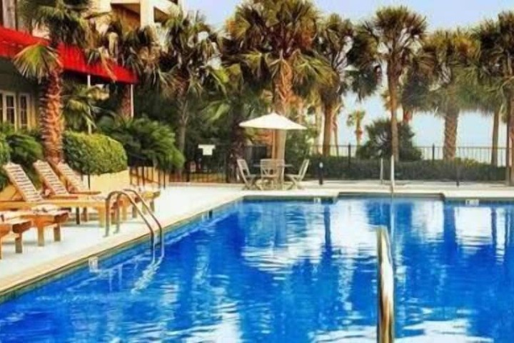 Pool Hotel