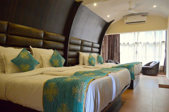 Room 7 of 70