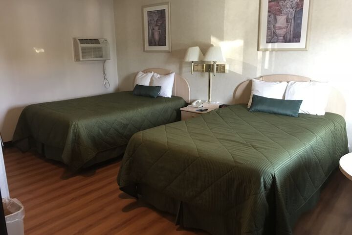 2 Double Beds (5 of 17)
