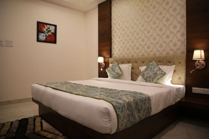Room 20 of 28