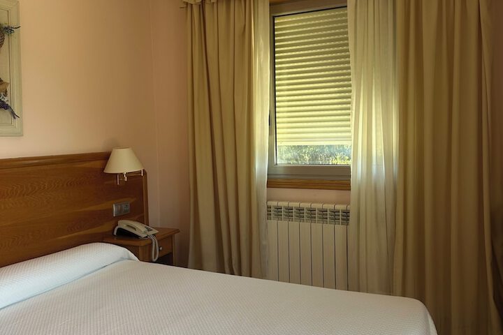 Room 8 of 26