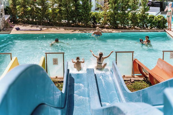 Pool 82 of 121