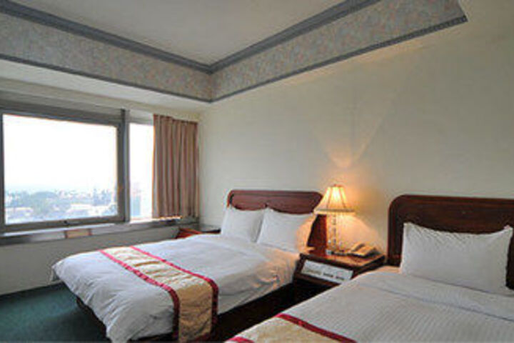Room 16 of 20
