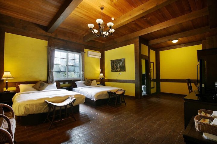 Room 10 of 73