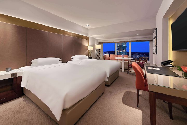 Room 20 of 66
