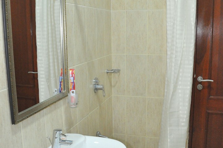Room 30 of 42