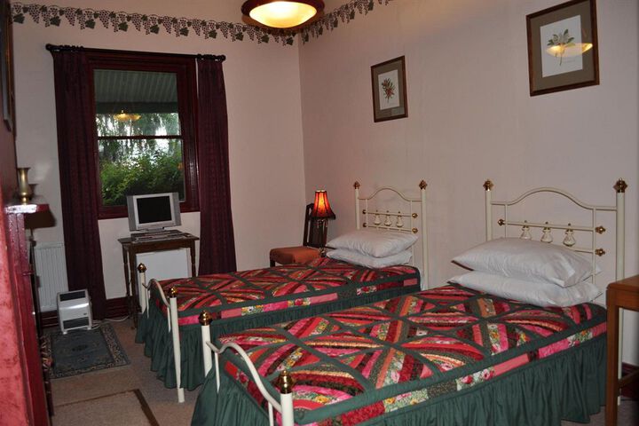 Room 3 of 24