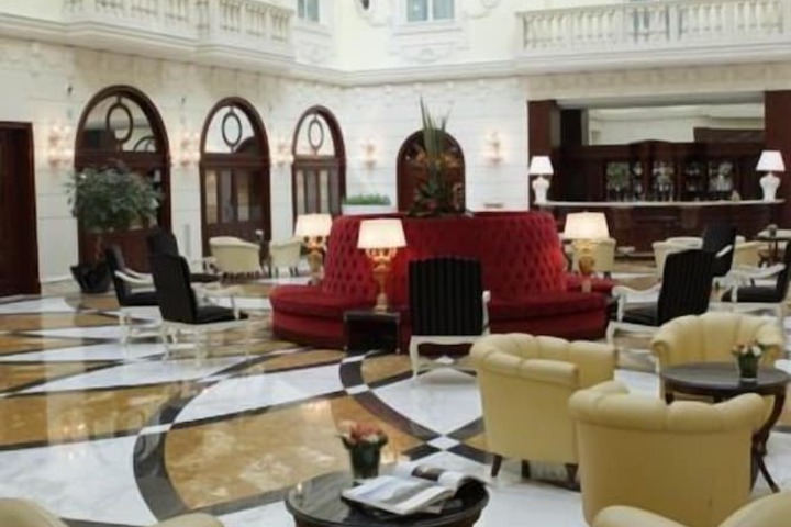Guest Lobby