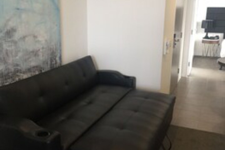 Room 7 of 19