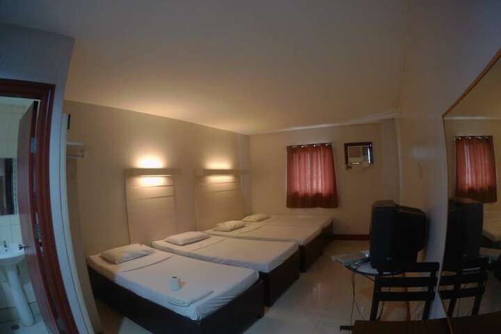Room 29 of 94