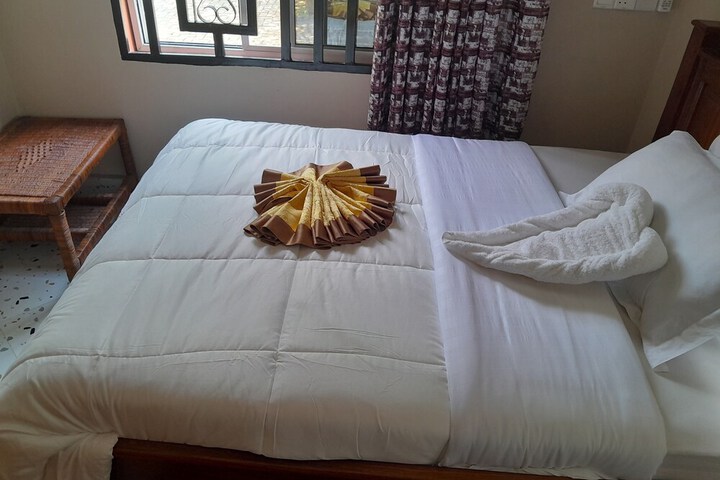 Room 48 of 65