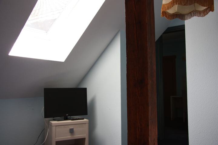 Room 18 of 37