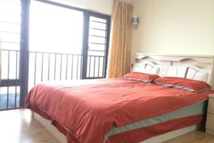 Room 10 of 40