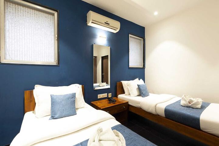 Room 21 of 25