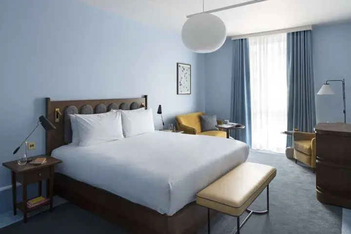 Room 4 of 35